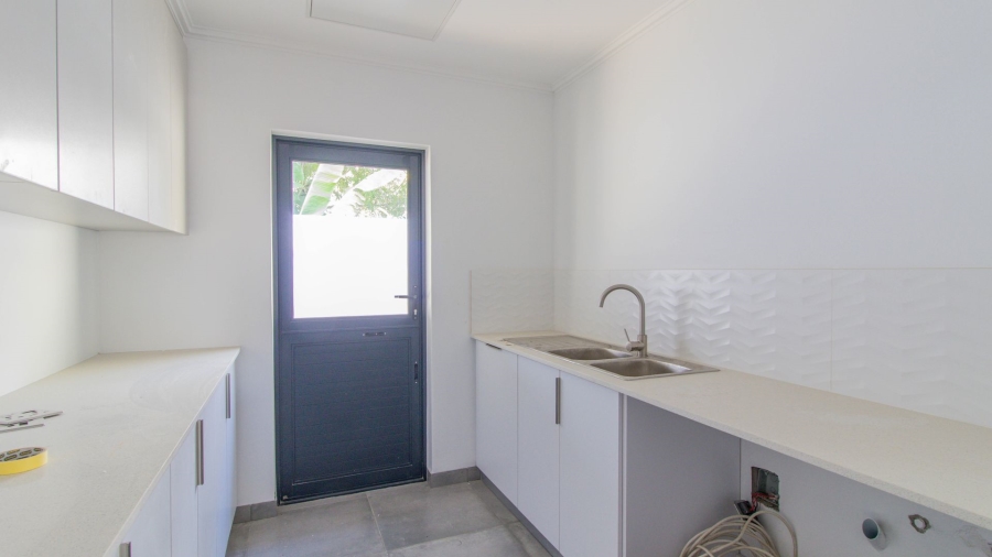4 Bedroom Property for Sale in Shelley Point Western Cape